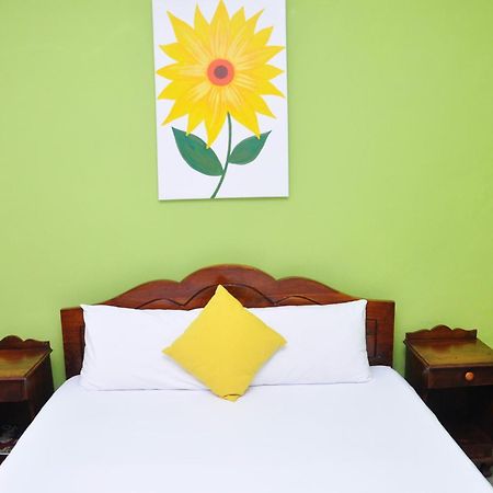 Sea View Hotel Коломбо Екстериор снимка