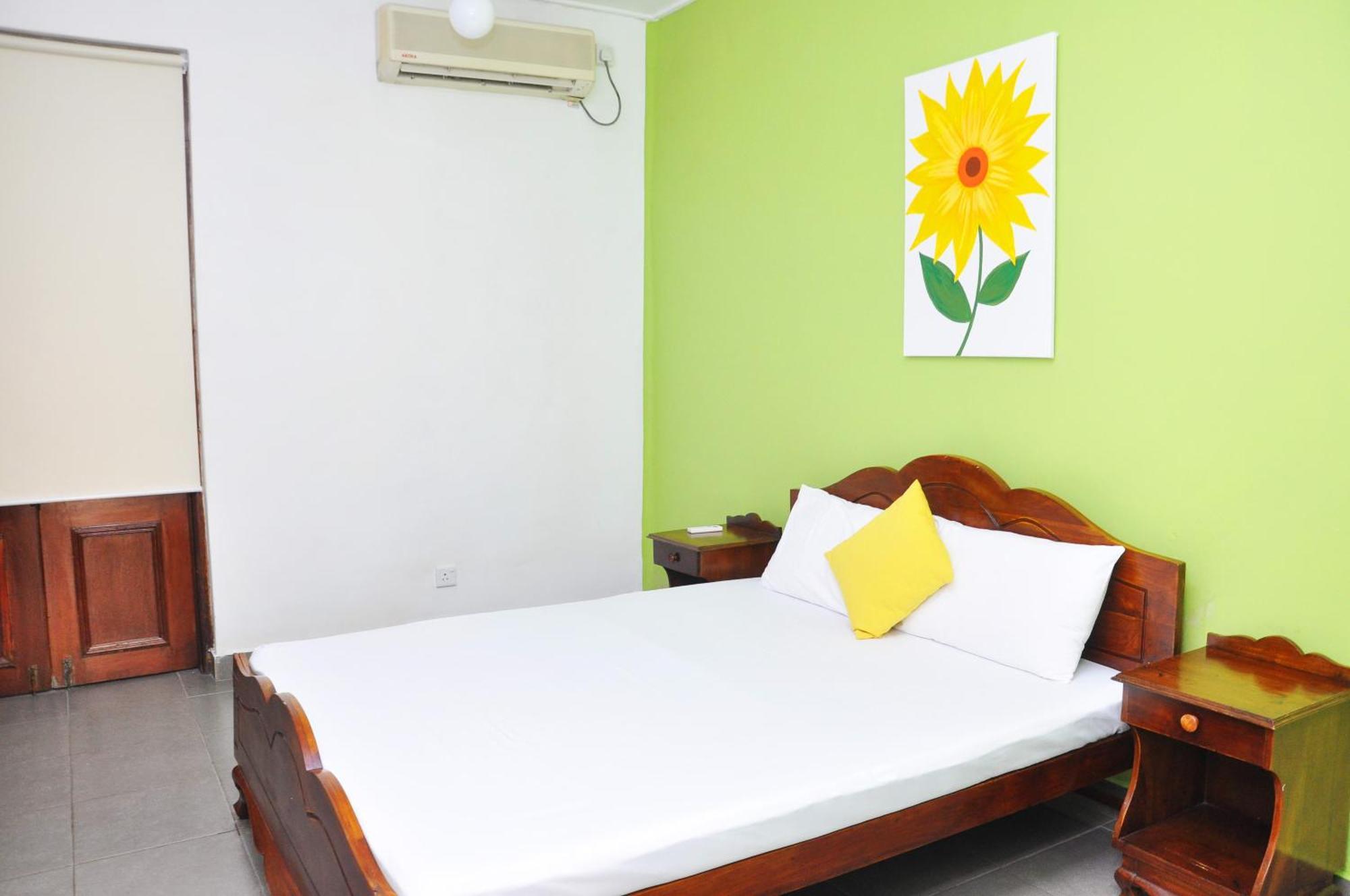 Sea View Hotel Коломбо Екстериор снимка
