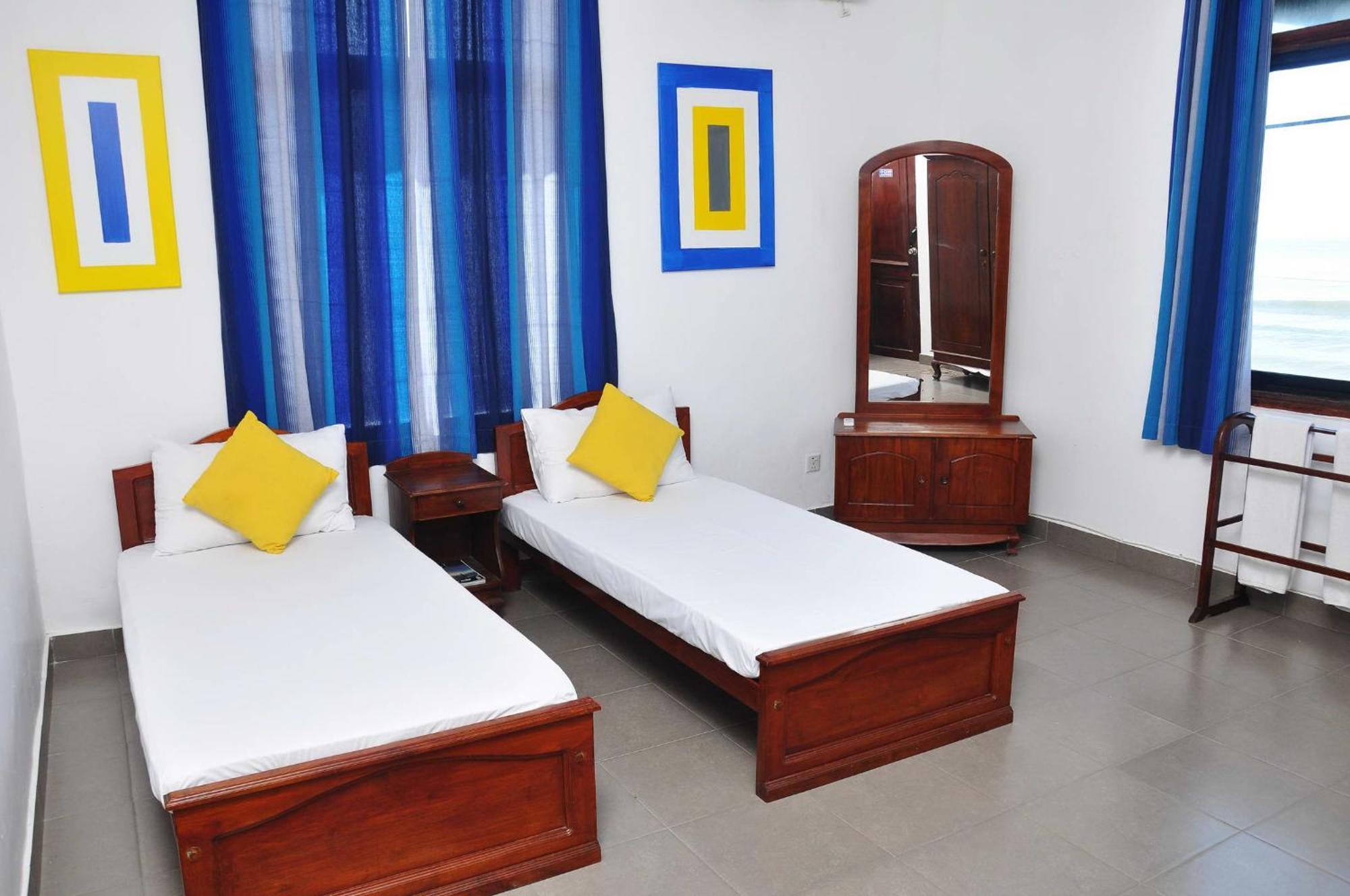 Sea View Hotel Коломбо Екстериор снимка