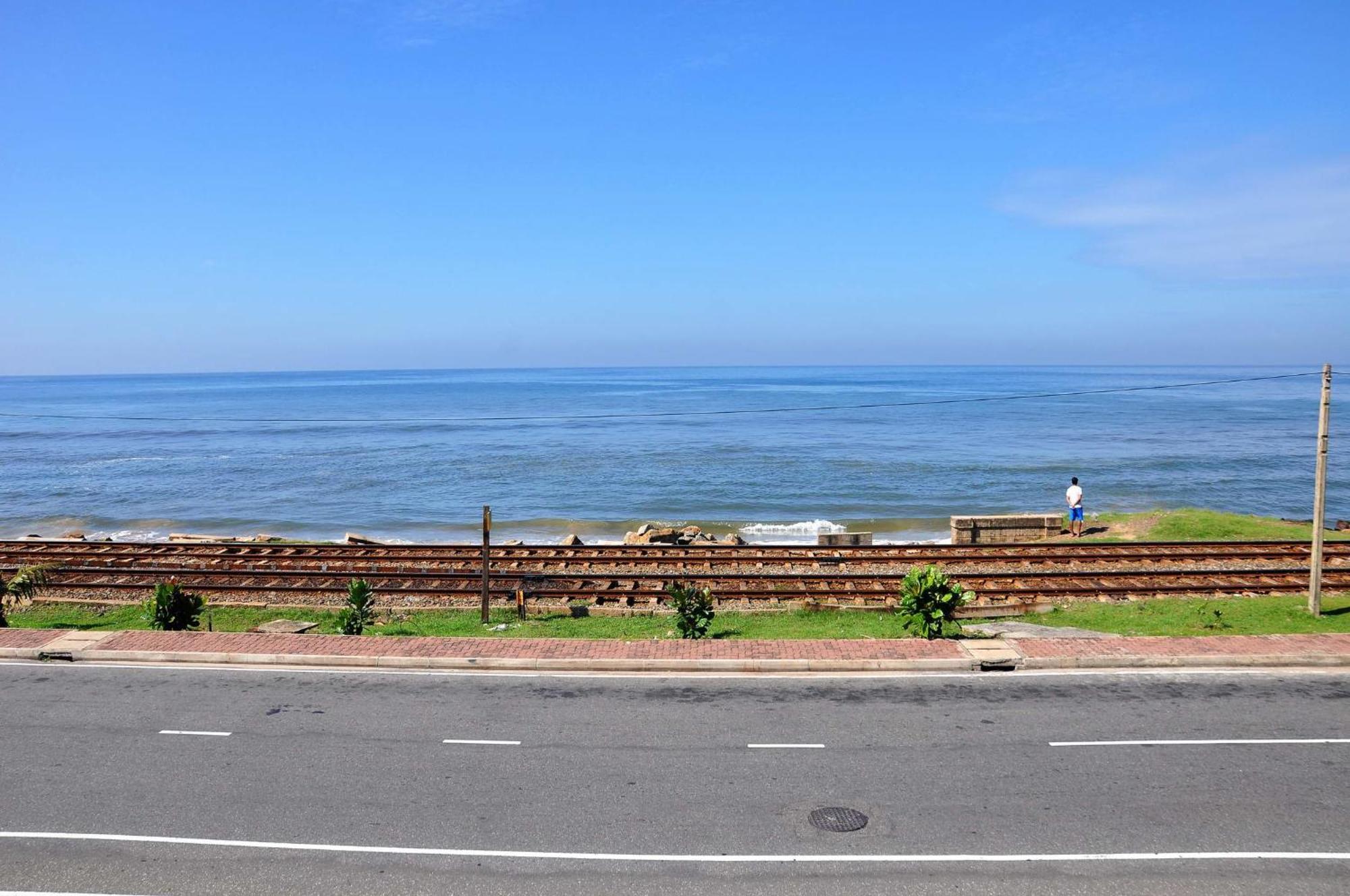 Sea View Hotel Коломбо Екстериор снимка