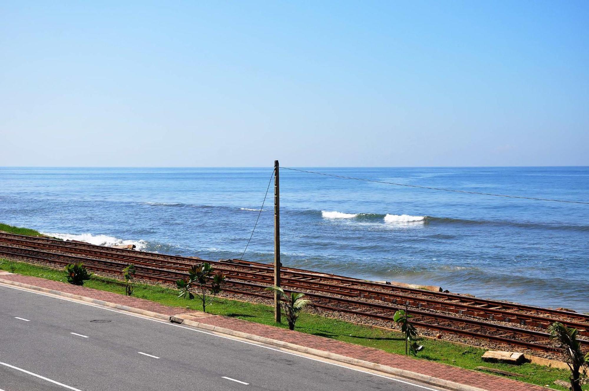Sea View Hotel Коломбо Екстериор снимка