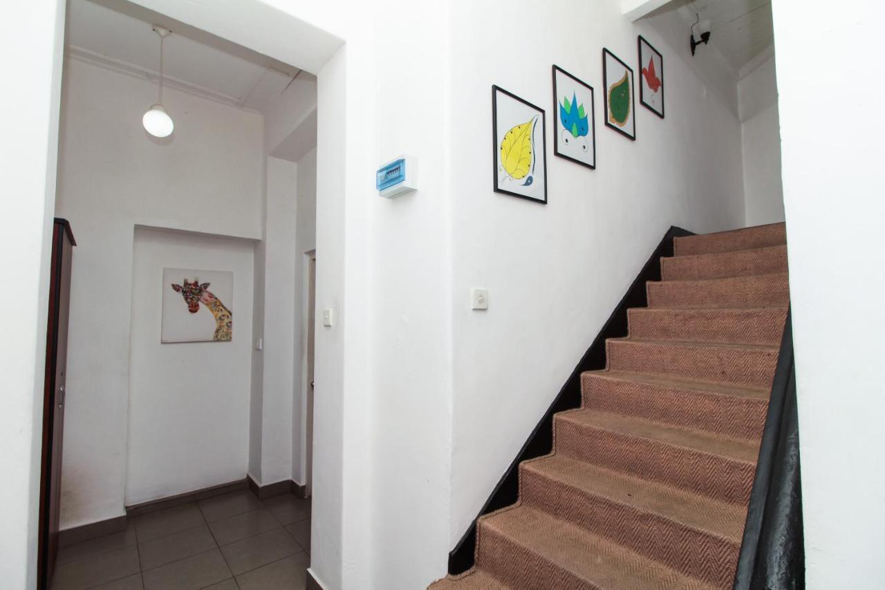 Sea View Hotel Коломбо Екстериор снимка