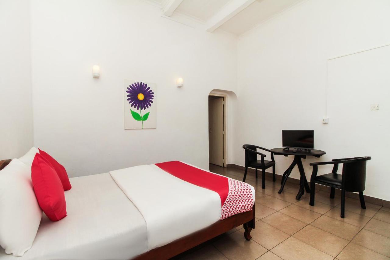 Sea View Hotel Коломбо Екстериор снимка